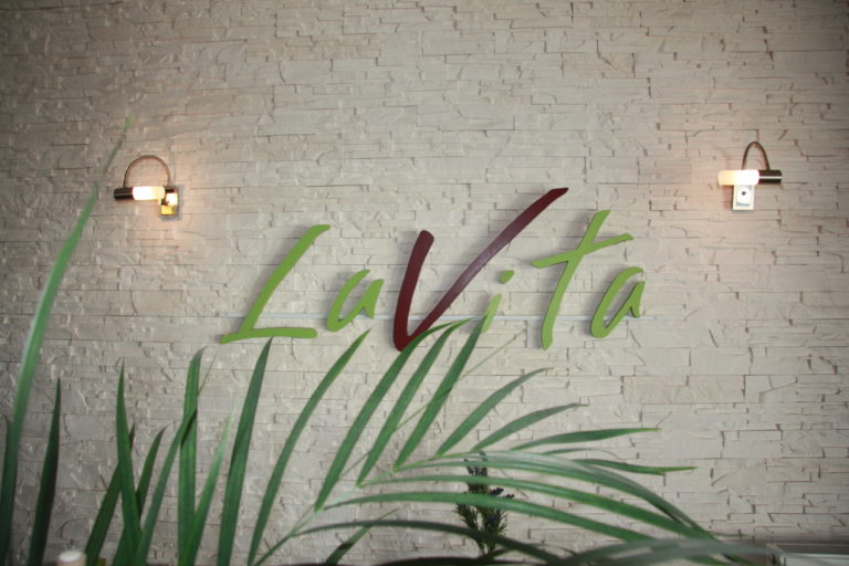 Fitnessstudio La-Vita Homberg (Ohm) Eingang